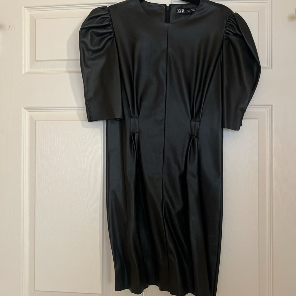 Zara Elegant Black Long Sleeve Dress